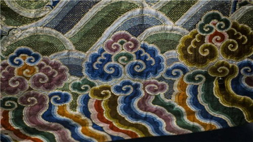 VA藝術(shù)留學(xué)導(dǎo)師刺繡設(shè)計